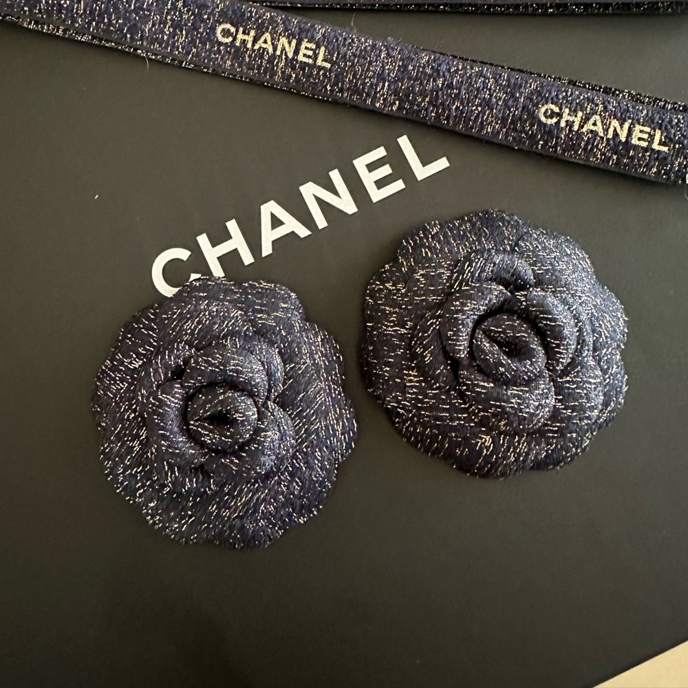 Chanel camellia